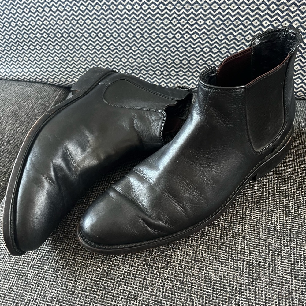 Nisolo Classic Black Leather Chelsea Boots